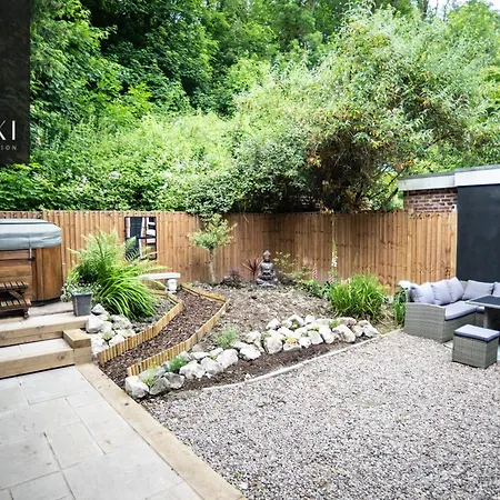 Relaxing Ironbridge Hot Tub Retreat Villa Room photo