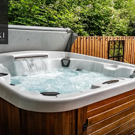Relaxing Ironbridge Hot Tub Retreat Villa Exterior photo